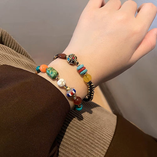 Necklaces, bracelets, rings, personalized accessories