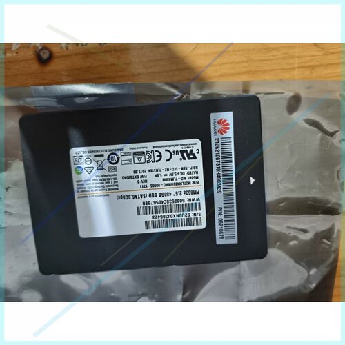 PM863A 06210678 40K4804 MZ7LM4