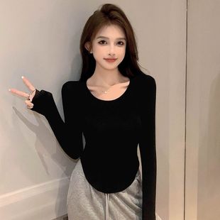 秋冬黑色加绒圆领打底衫 T恤内搭显瘦上衣 女弧形下摆设计感U领长袖