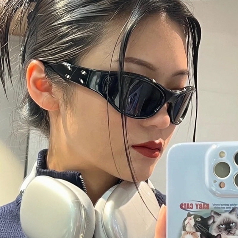 个性朋克高级感猫眼墨镜男女主播蹦迪太阳镜装酷圆脸炸街韩版眼镜