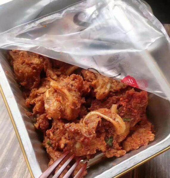 爱尚孜然烤脆骨小盒装 浓郁的新疆风味 一口一个 实在是香 美味