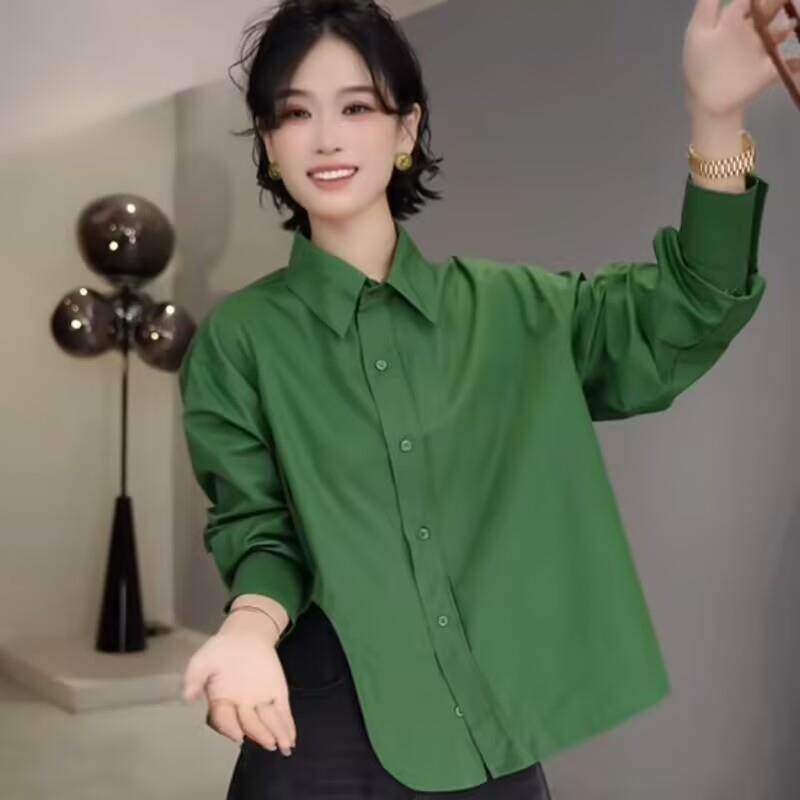 园园美衣复古港味绿色衬衫女25秋新款韩版宽松显瘦男友风减龄衬衣