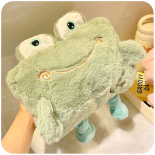 可爱青蛙热水袋情侣暖宝宝充电暖手宝女毛绒抱枕防爆电暖宝暖水袋