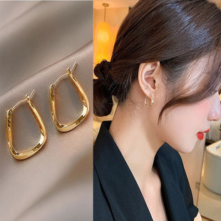 方圆脸耳饰女夏季方形耳钉圆脸适合的显瘦日常百搭金色小香风耳环