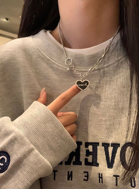 黑色爱心韩系项链甜酷辣妹风女款2025新款夏天日常百搭锁骨链学生