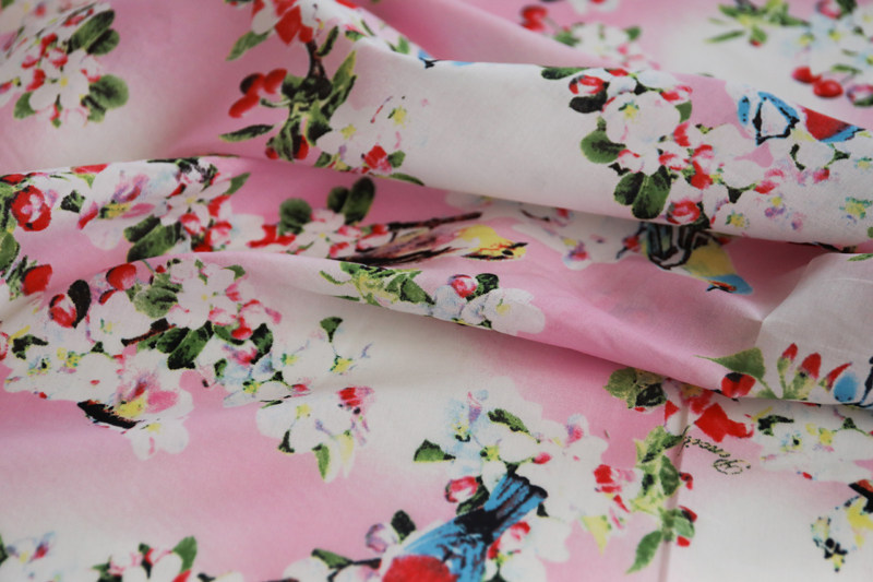 日本进口薄款粉色鸟语花香果实累累印花细腻纯棉布料设计师面料