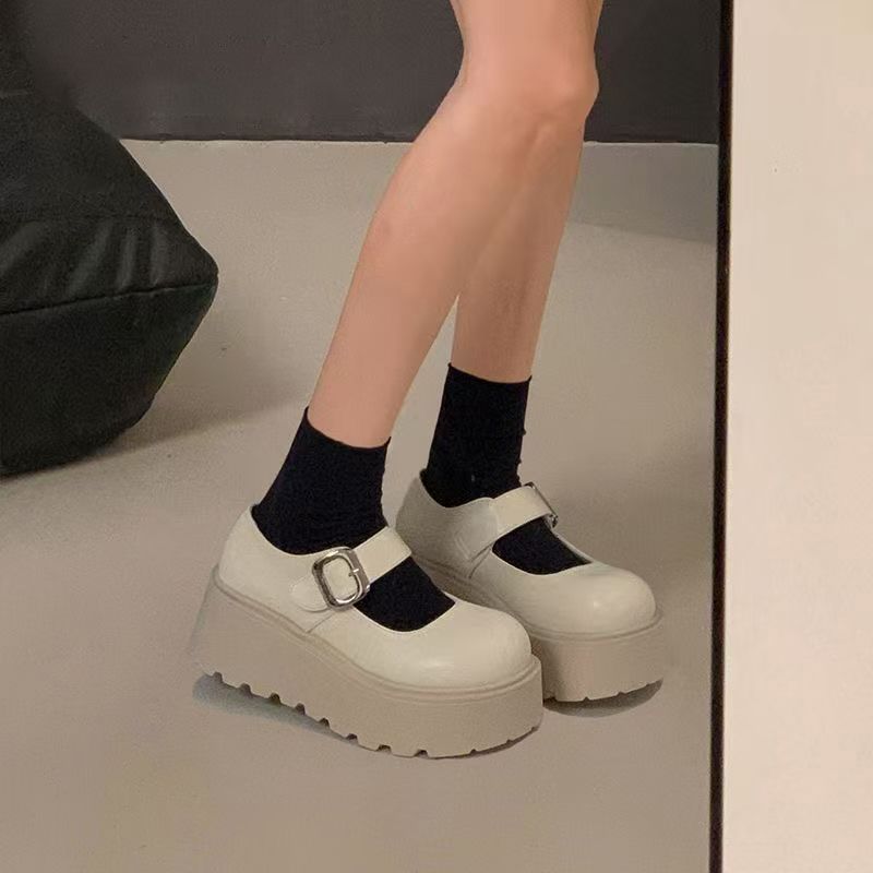 网红小个子厚底增高女鞋2025春秋新款英伦风全包单鞋一脚蹬乐福鞋