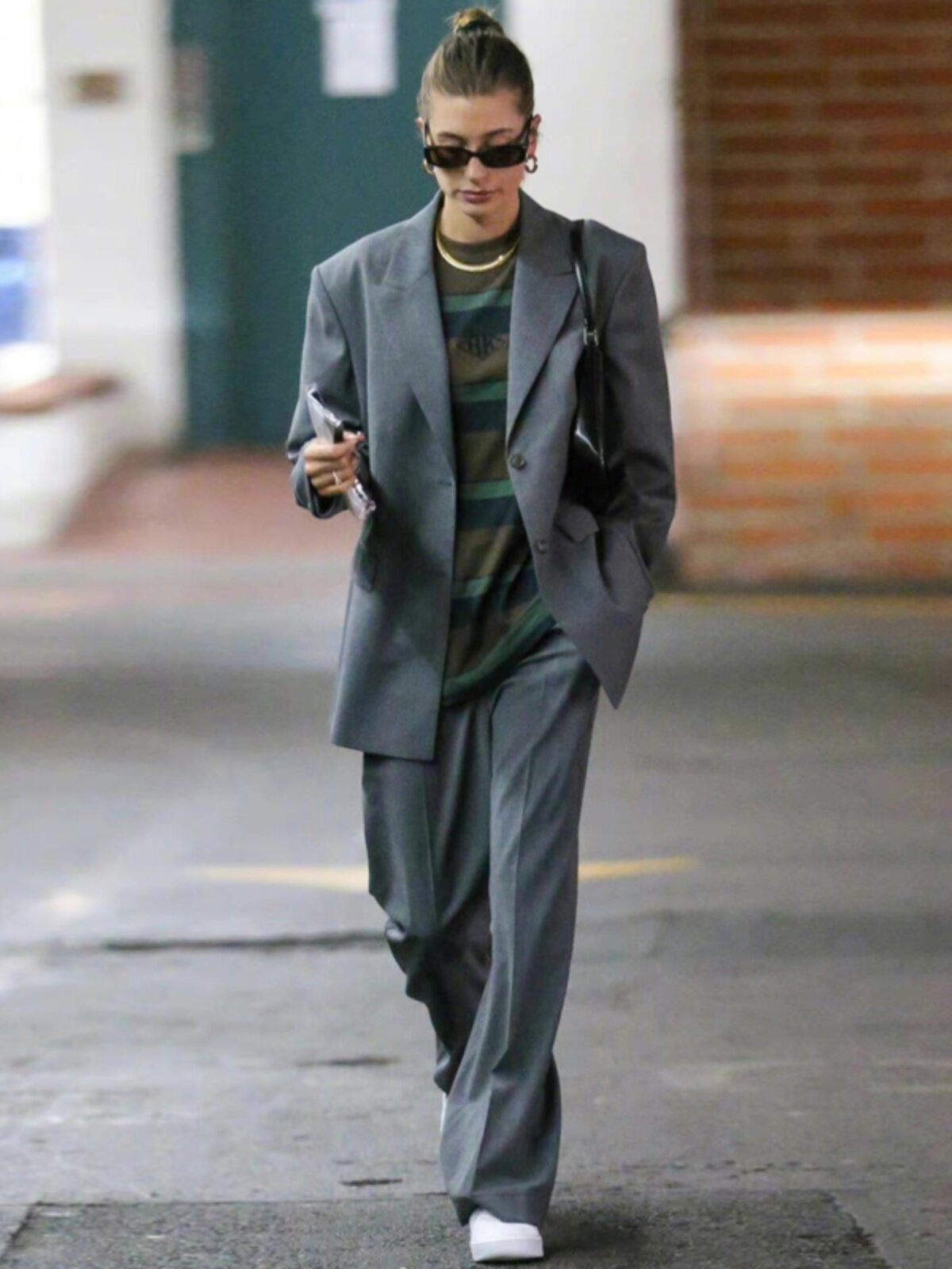 여성을 위한 회색 정장 정장 봄 고급 기질 여신 스타일의 세련된 정장 슈트 헤일리 비버 같은 스타일