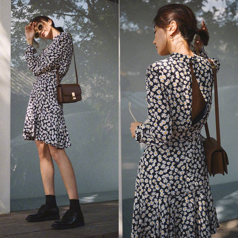 澳洲博主savislook同款高腰露背田园风印花长袖连衣裙中长裙