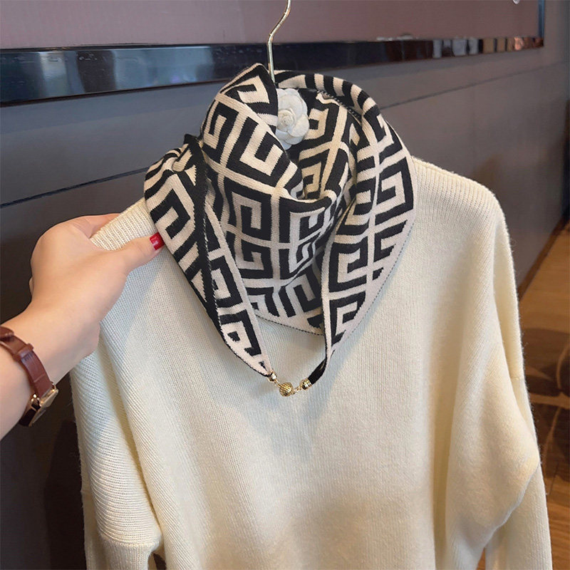 冬季新款针织磁扣三角巾围巾女拼色气质护颈小围脖两用披肩韩版厚