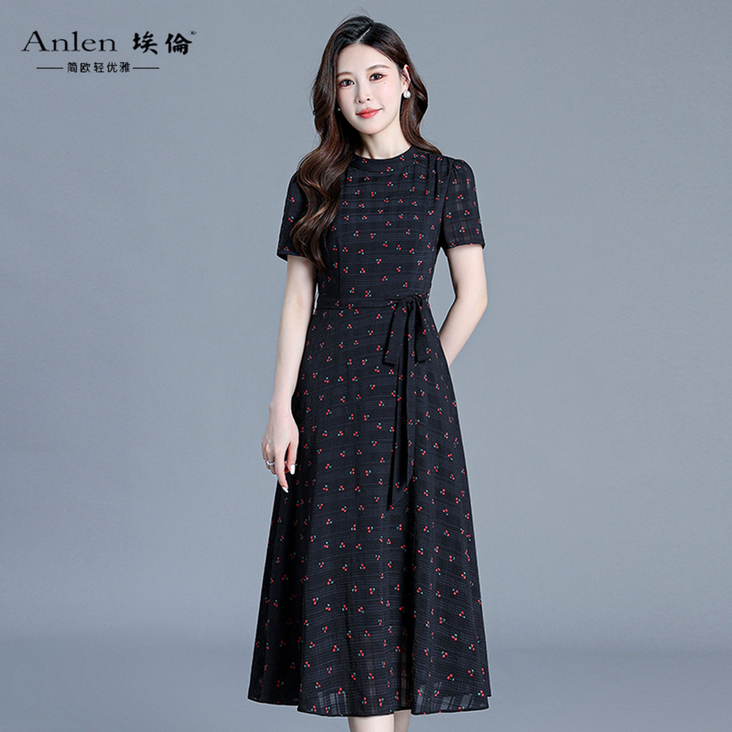 埃伦妈妈高级感优洋气优雅连衣裙