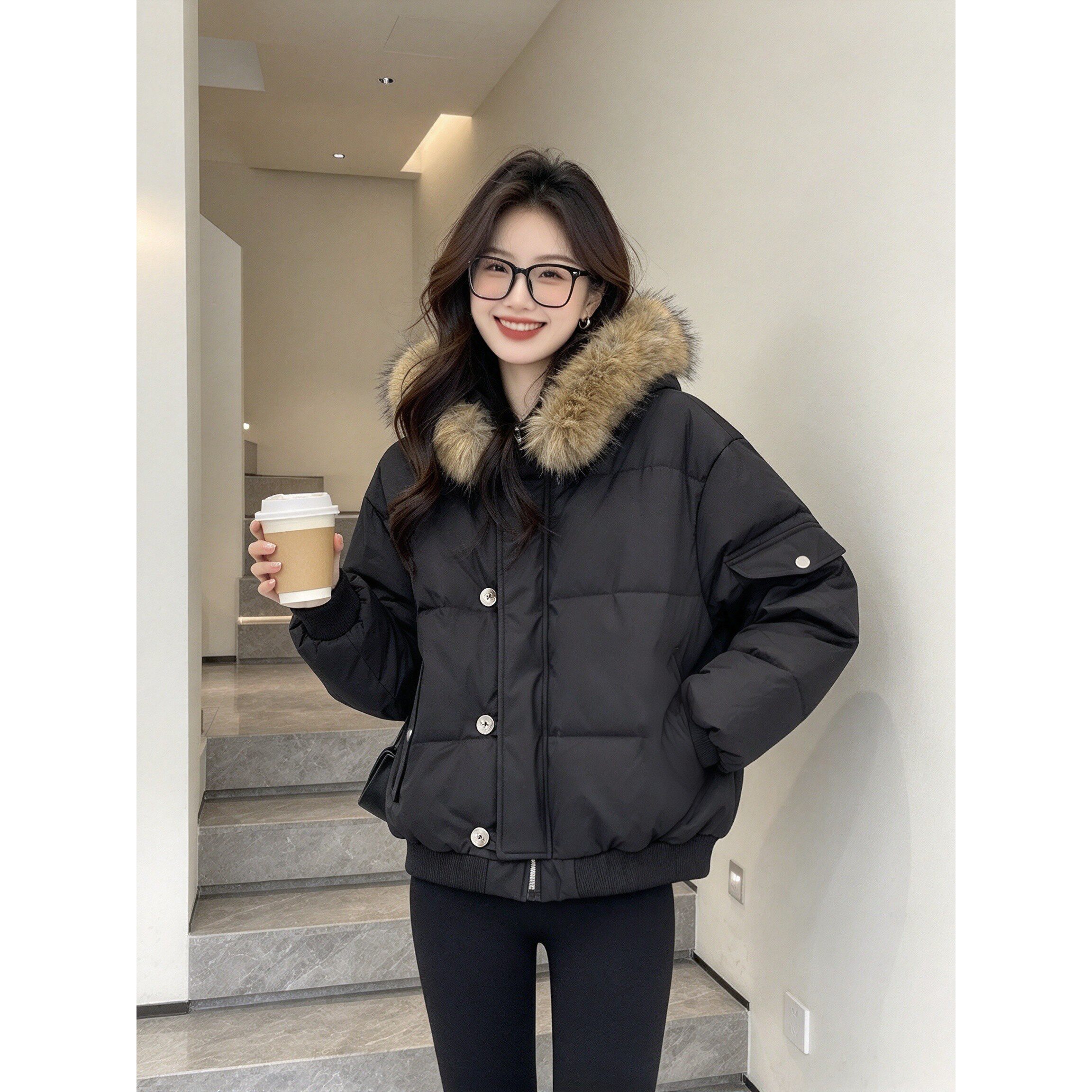 大毛领连帽短款棉服女冬季新款小个子宽松排扣加厚保暖面包服外套