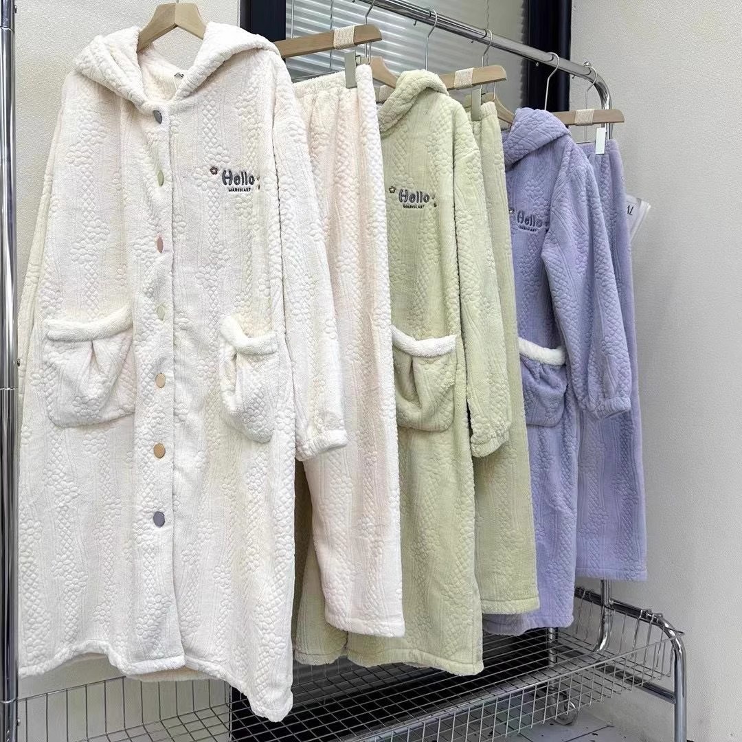 佰伦世秋季新品睡裙加裤子两穿