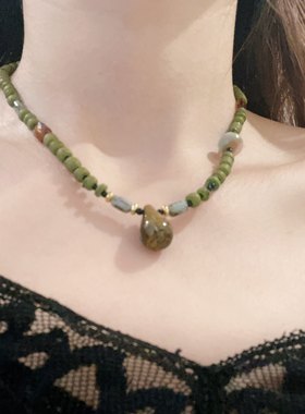 绿色水滴项链复古森系彩色串珠锁骨链民族风饰品女