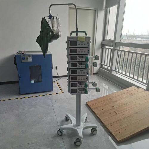 定制 迈瑞BeneFusion e系列注射泵组台车 输液移动推车 贝朗台车