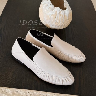 IDO/TT欧货女鞋2026年早春新款牛皮褶皱圆头一脚蹬平底舒适乐福鞋