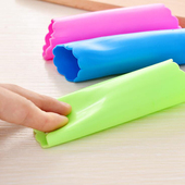 厨房好帮手 5个剥蒜筒 去皮器 塑胶剥蒜器 实用工具 大蒜剥皮器