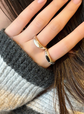 新款椭圆黑白玛瑙恒星戒指女时尚个性高级感食指戒送女友闺蜜礼物