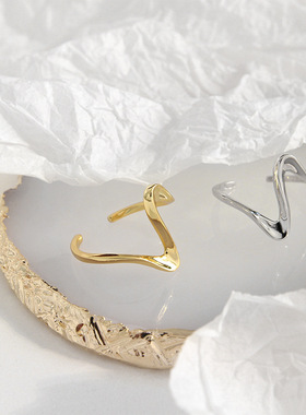 韩版光面曲线波浪纹戒指女2024年新款潮小众设计感个性百搭指环戒