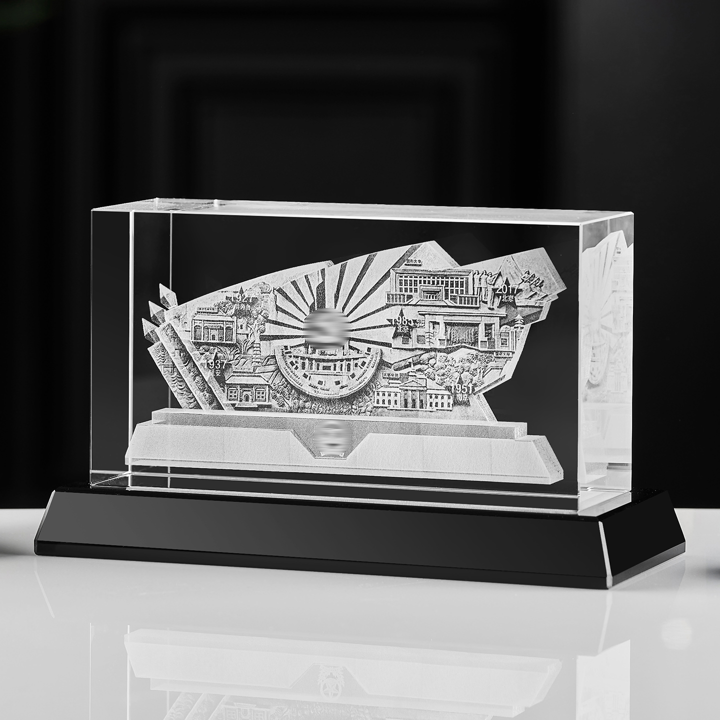 水晶内雕定制退伍退休纪念礼品飞机建筑机械激光3d工艺品摆件定做