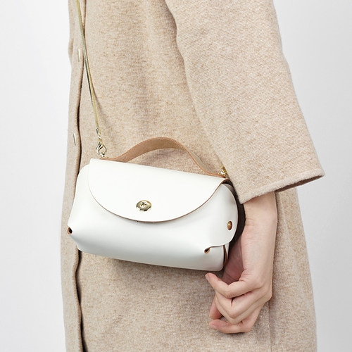 rclab瓦舍原创大人国真皮手机包