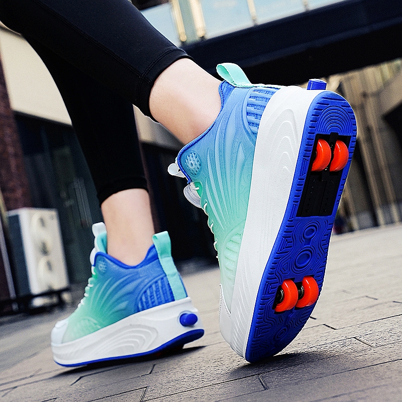 网红暴走鞋四轮可收缩可走路