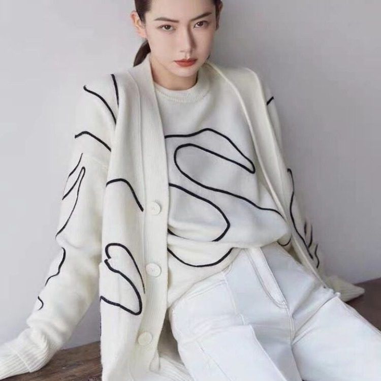 针织戚薇天鹅套头毛衣现货宽松