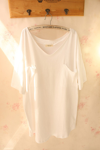 日系慵懒！春夏季新款短袖家居服女T恤V领性感纯棉睡衣宽松睡裙白 - 封面