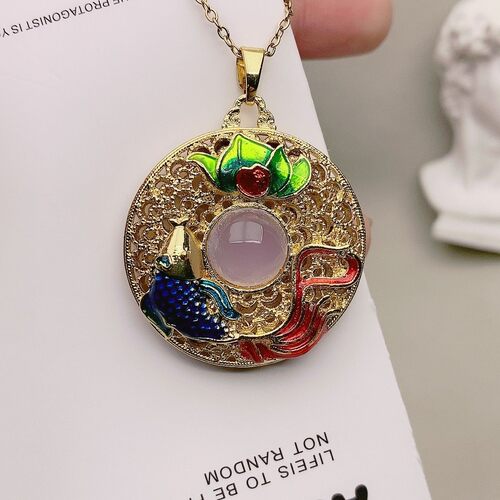 粉紫玛瑙项链玉髓坠鱼戏莲