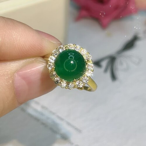 正品满绿玛瑙玉髓戒指爪镶重工镶嵌工艺精致时尚百搭女款戒指F682