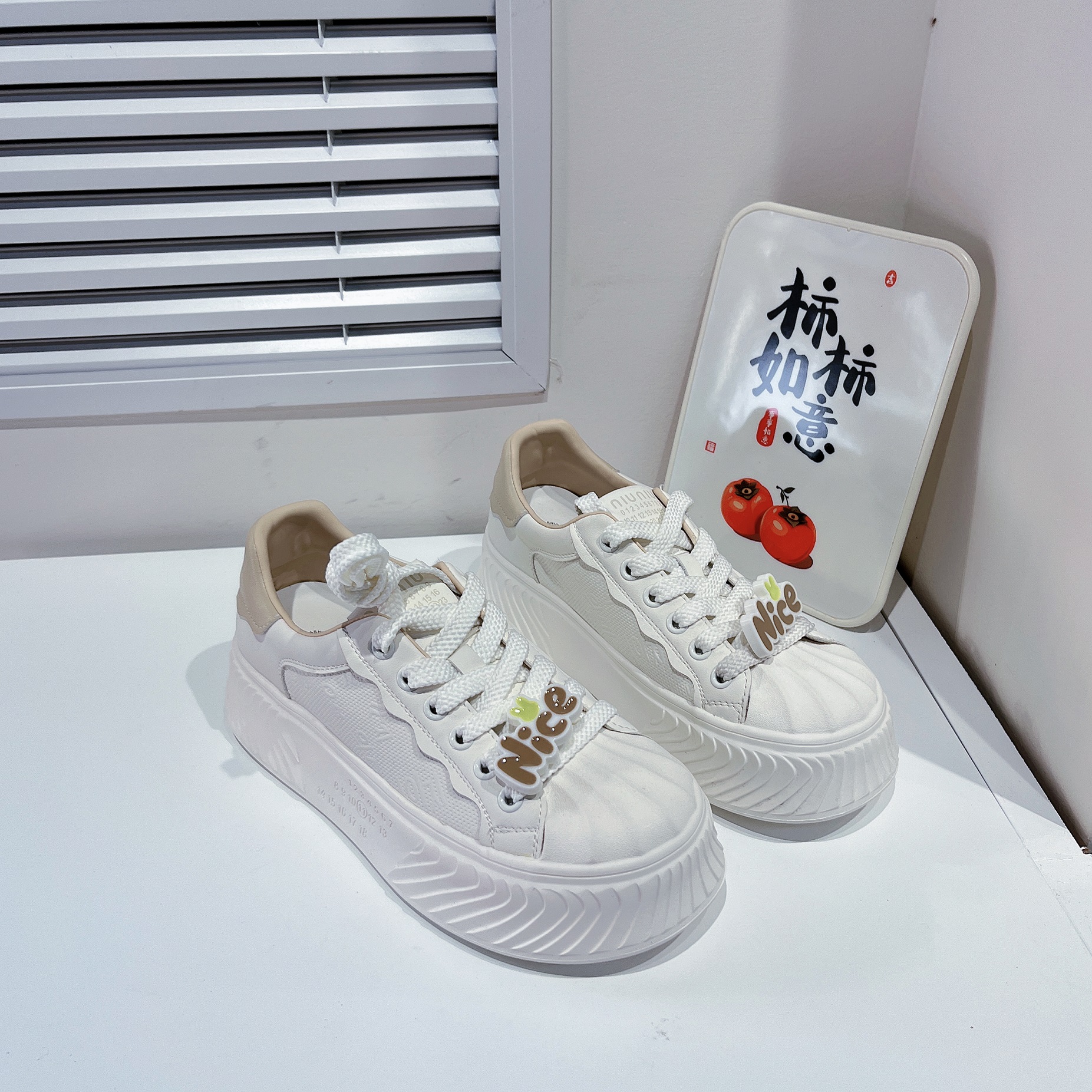 真皮牛皮！撤柜断码清仓女运动鞋板鞋系带轻便百搭秋季新款k933