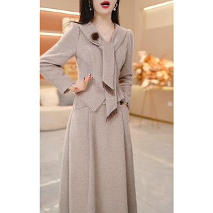 高档气质长袖两件套连衣裙女2026春秋新款妈妈修身时尚套装半身裙