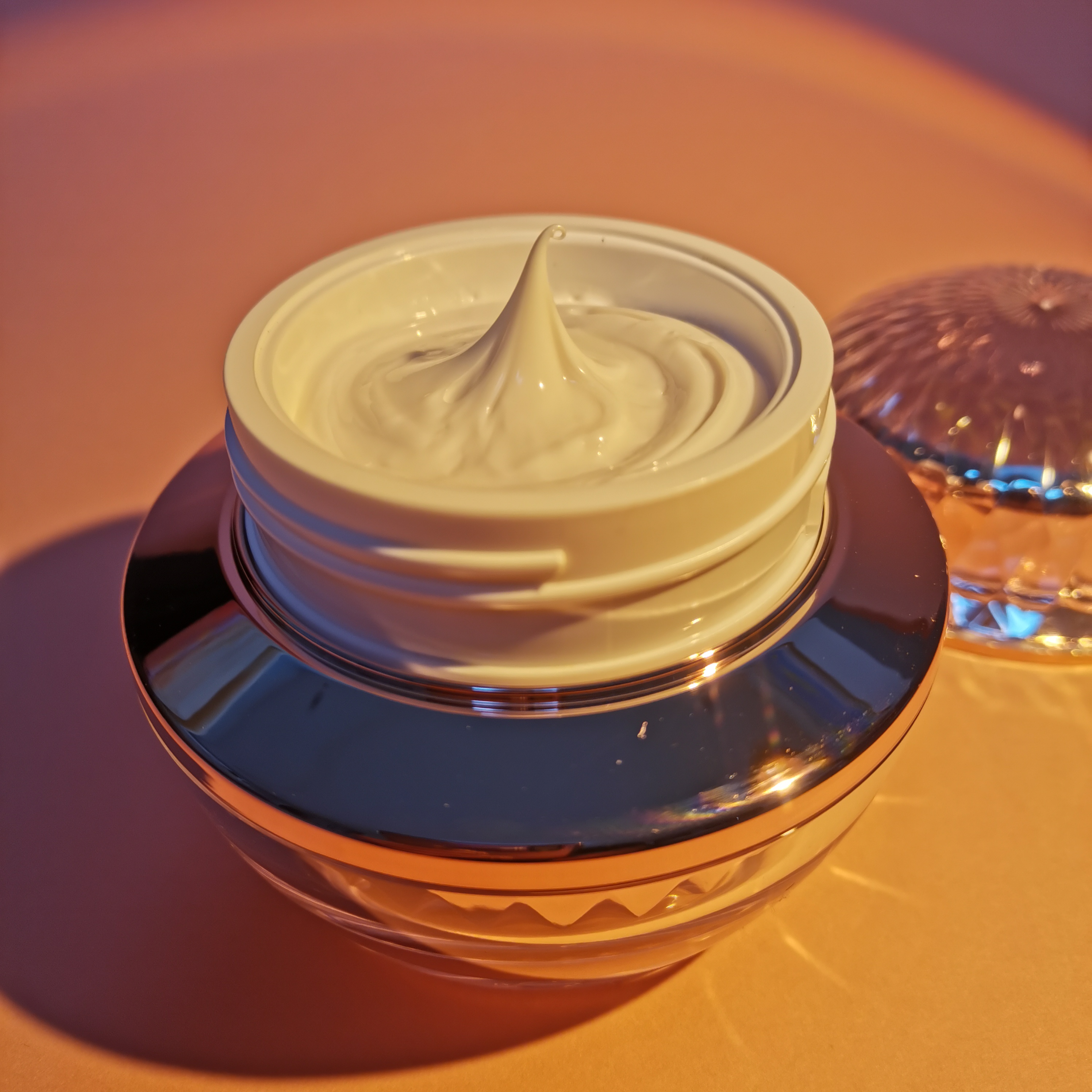 藏春霜抗縗紧致饱满提升面霜持久高保湿润而不油透气轻薄夏季新品