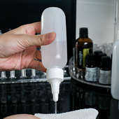 尖嘴挤压瓶精华液导出液化妆水分装 尖嘴瓶软管旅行小空瓶子滴液瓶