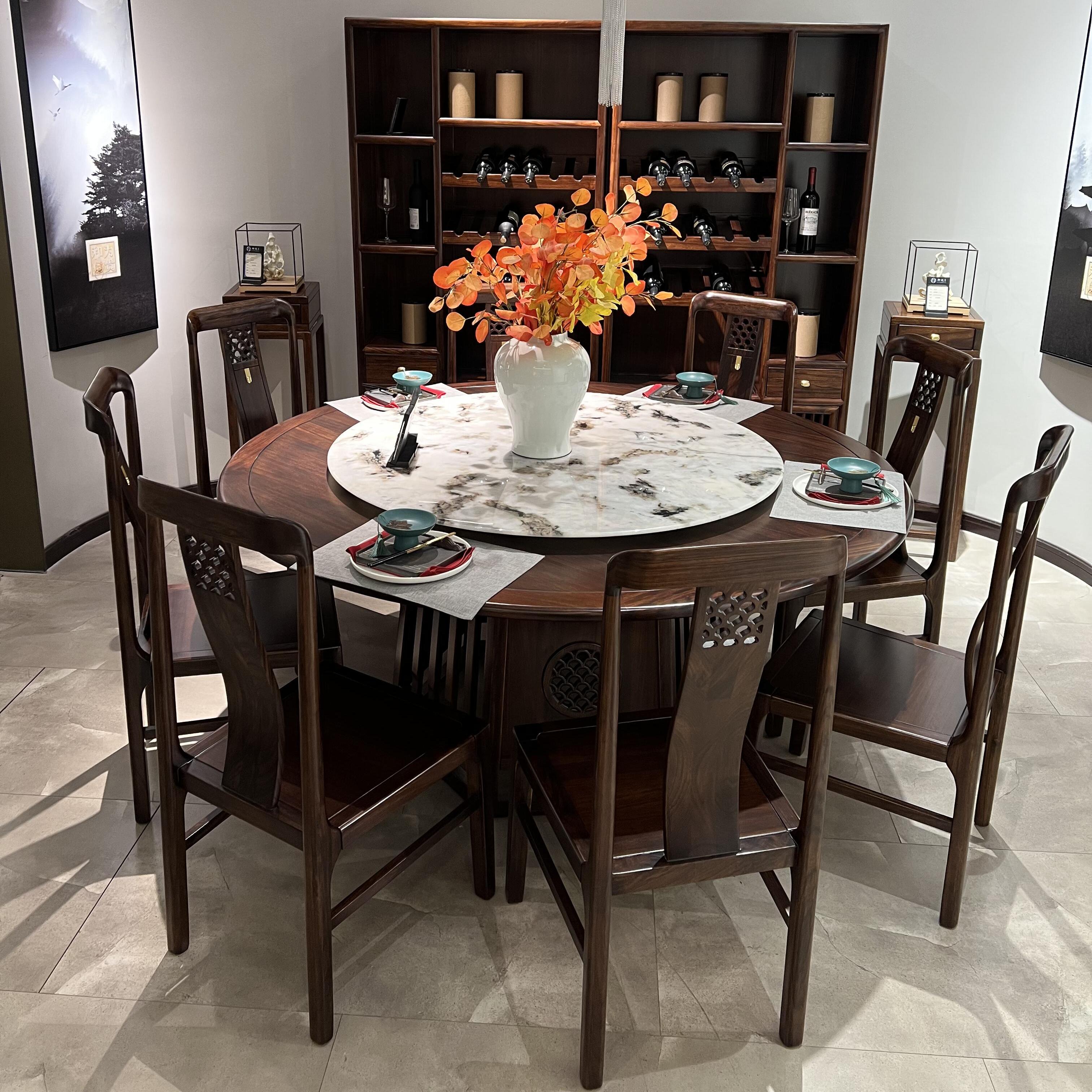 北美黑胡桃木岩板转盘餐桌新中式2025新款原木风家用圆桌椅组合