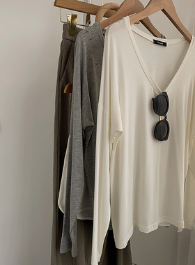 纯欲风性感垂感长袖大V领T恤女宽松春秋纯色打底衫舞蹈瑜伽服柔软