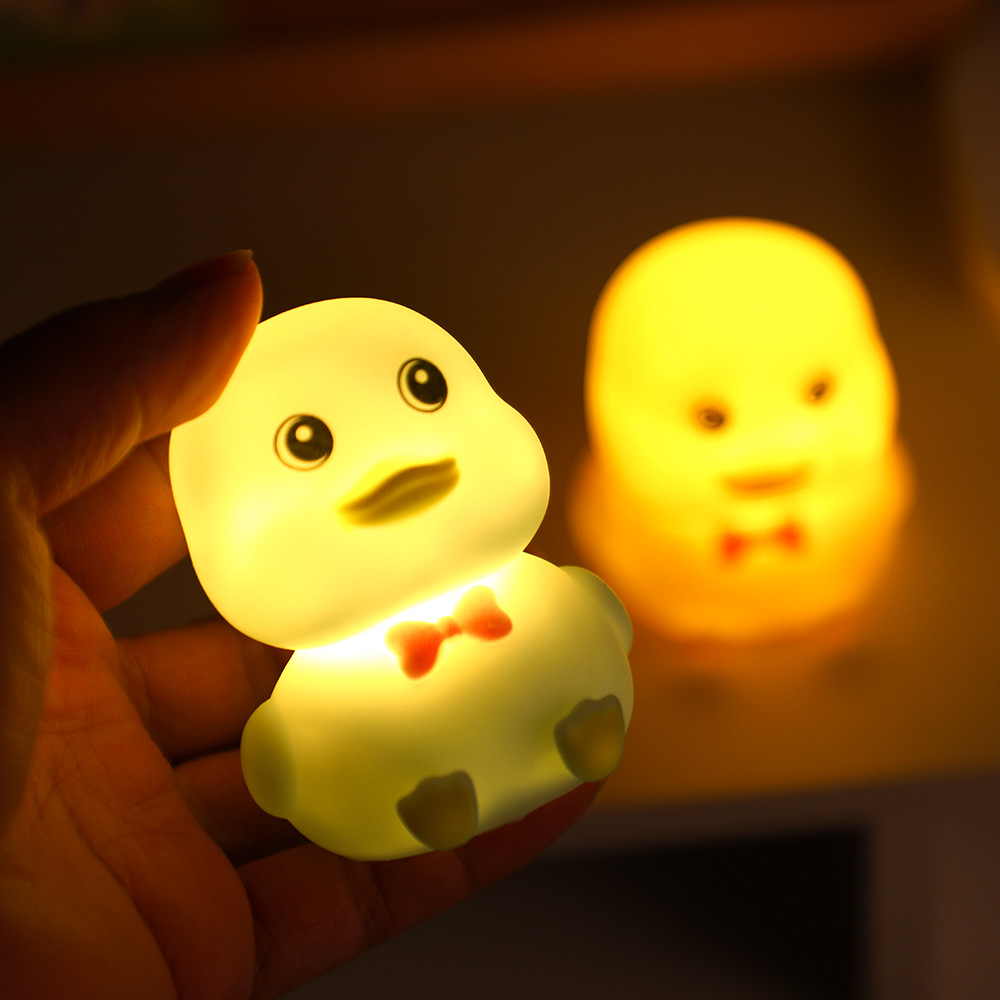 卡通创意小鸭子发光玩具宿舍起夜