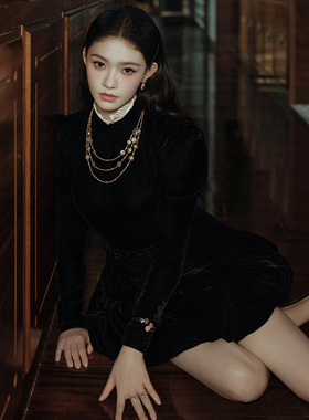 c525春新千金风高级感黑色真丝丝绒泡泡袖蓬蓬连衣裙法式优雅高定