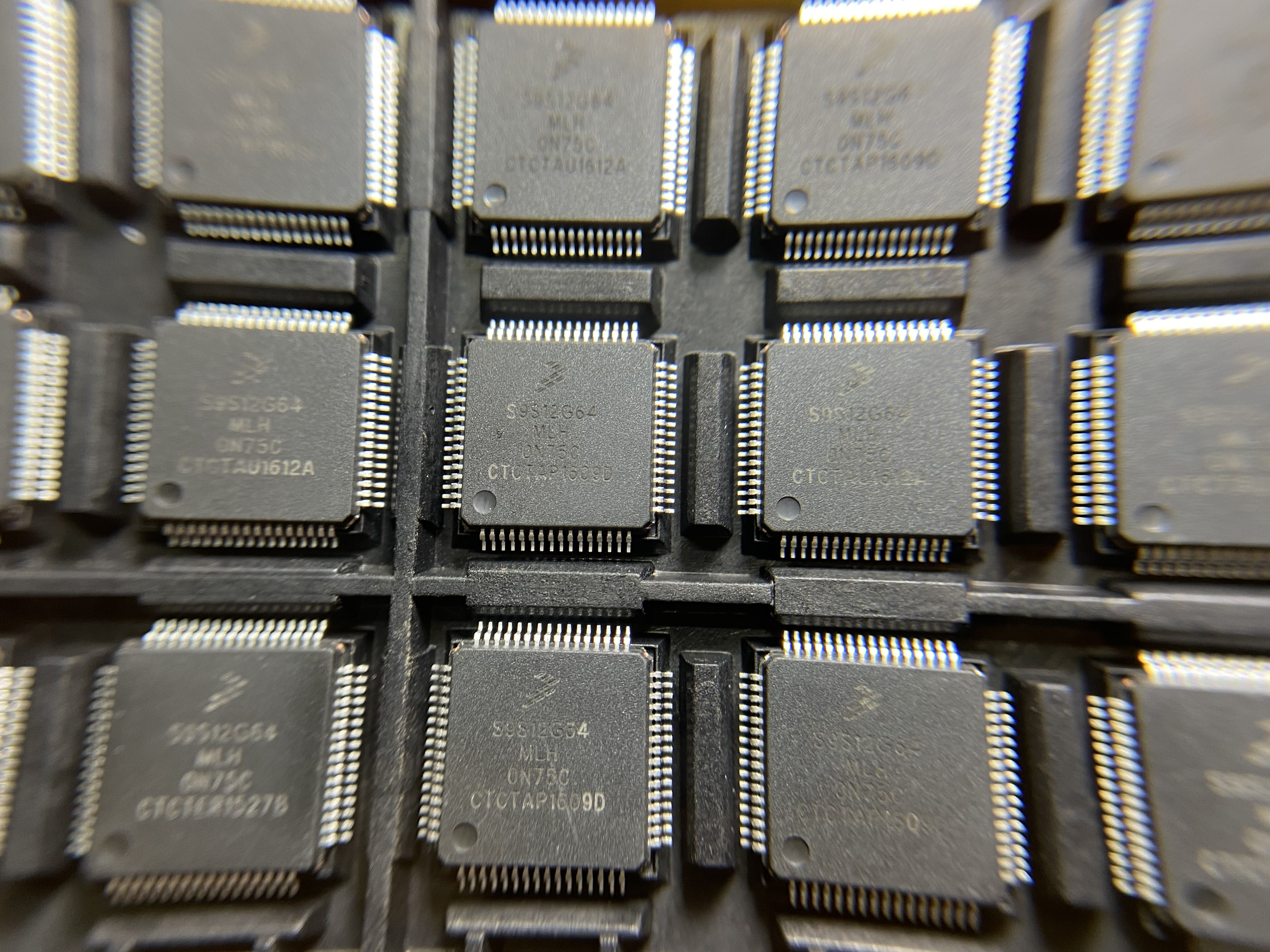 S9S12G64MLHS9S12G64F0MLH