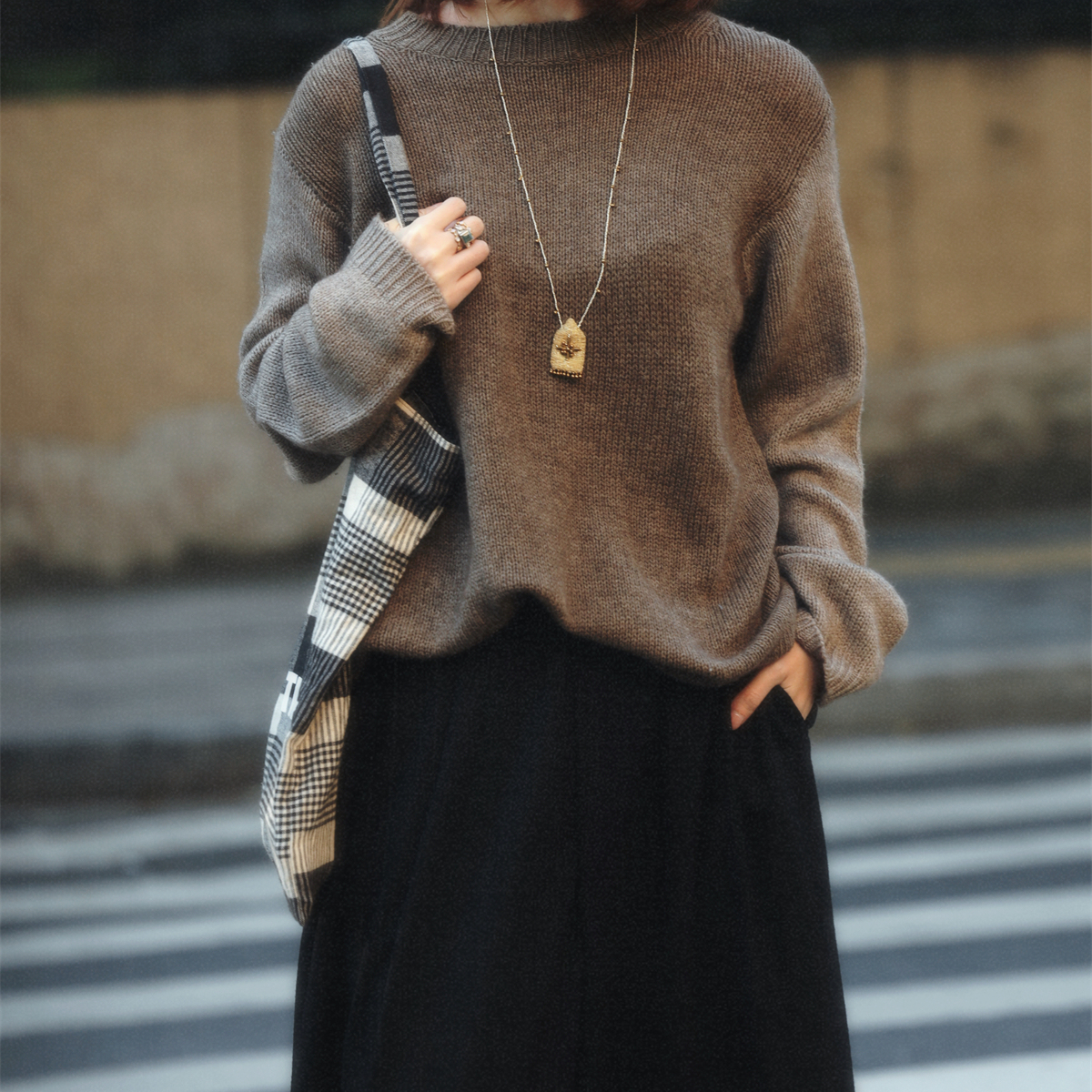 btbstudio  别致比利时设计 宽松自在两面穿拼色羊绒毛衣