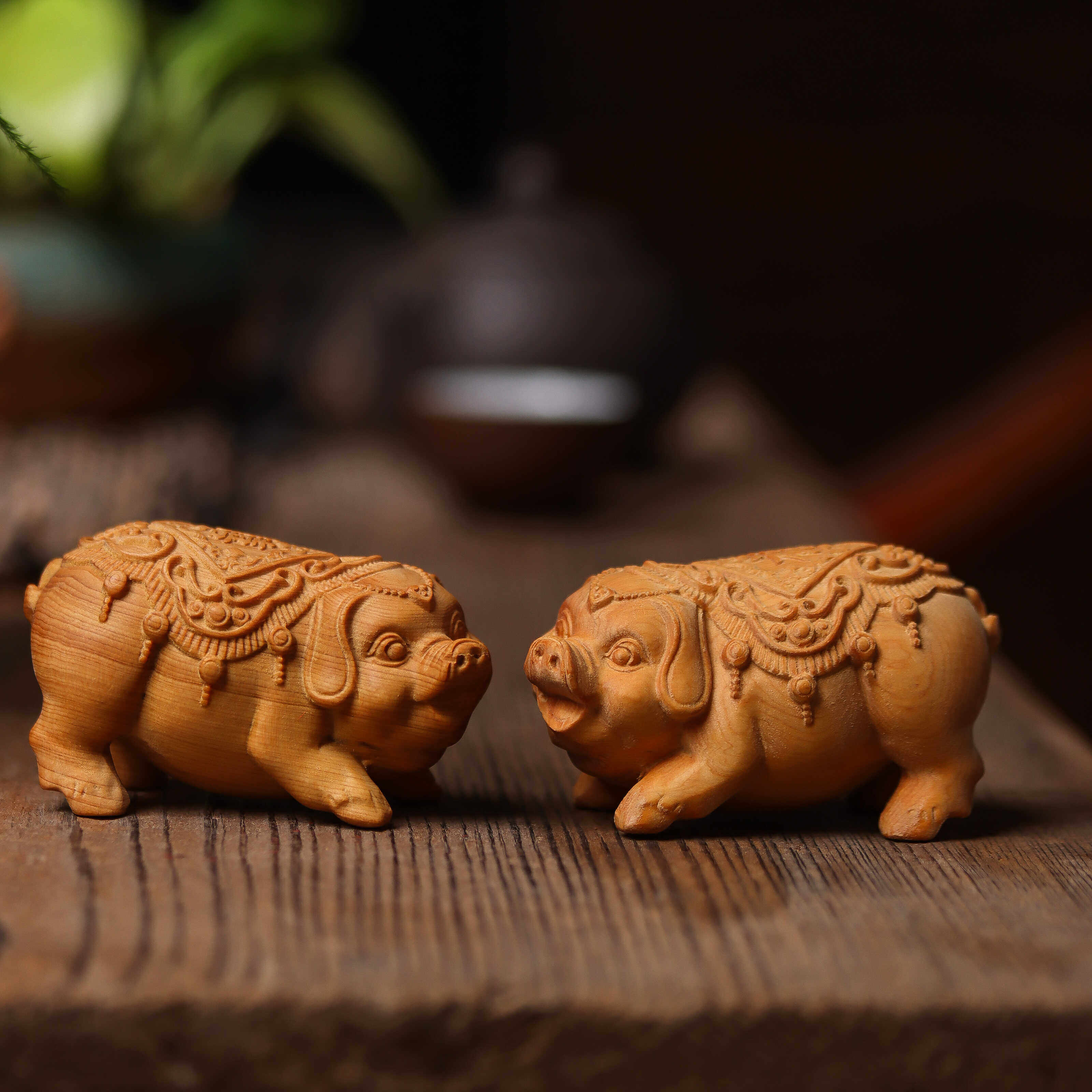 崖柏木雕刻福喜可爱猪手把玩件生肖猪工艺品汽车桌面家居玄关摆件