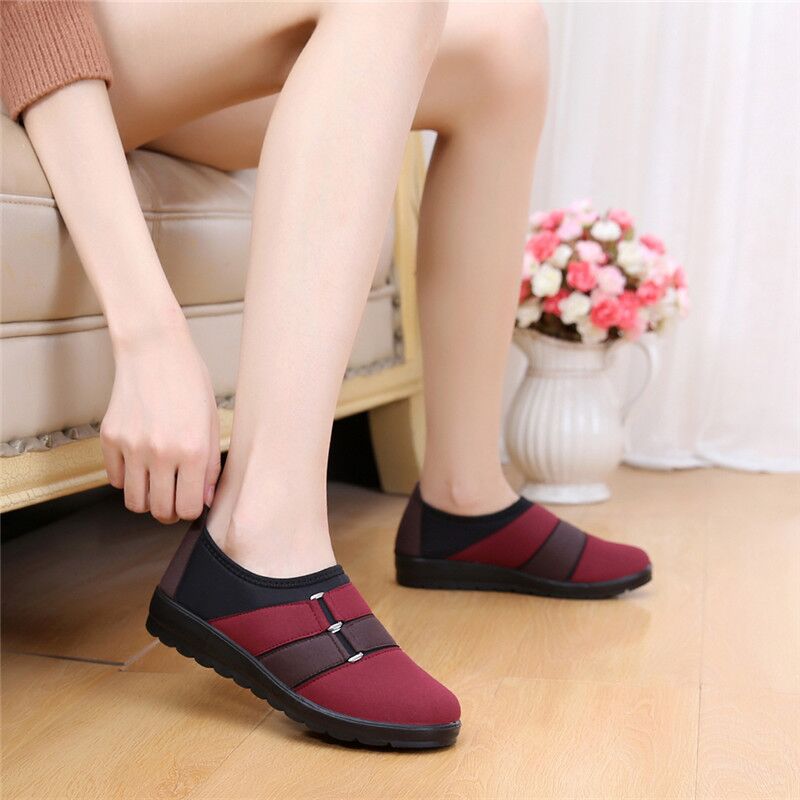 春秋经典款中老年人休闲鞋女单鞋软底防滑平底妈妈鞋老北京布鞋女