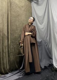 上海实体店女装羊毛大衣中长款带围巾