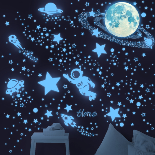 宇航员自粘荧光贴 夜光月球发光星星儿童墙面房间装饰diy创意墙贴