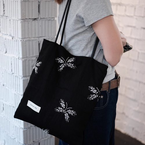 小众气质仿珍珠刺绣蝴蝶时尚包