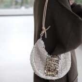 小众时髦棕金亮片牛仔百搭女生通勤单肩拉链月牙斜挎包生日礼物