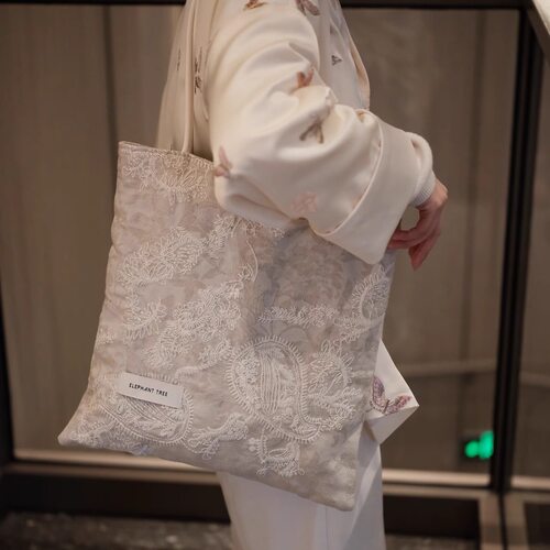 春夏米色棉麻刺绣百搭女生单肩包帆布包大容量通勤小众包包礼物