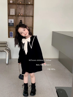儿童洋气公主裙2024秋冬韩国版女童宝宝时髦蝴蝶结大摆针织连衣裙
