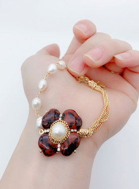 天然淡水珍珠手链女款正品女孩红色本命年手环四叶草过生日送妈妈