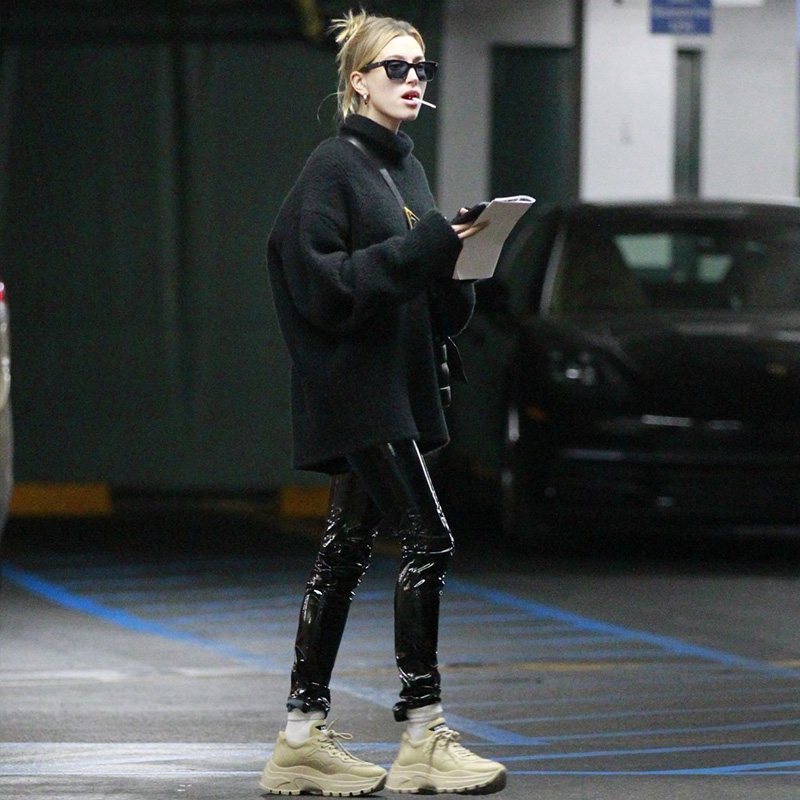 bieber高领长袖厚款黑色毛衣